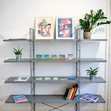 S Q U A Re Palace Gallery//apartment Apartment Bucharest
