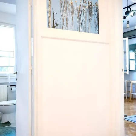 S Q U A Re Palace Gallery//apartment * Bucharest
