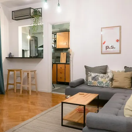 S Q U A Re Palace Gallery//apartment Apartment Bucharest